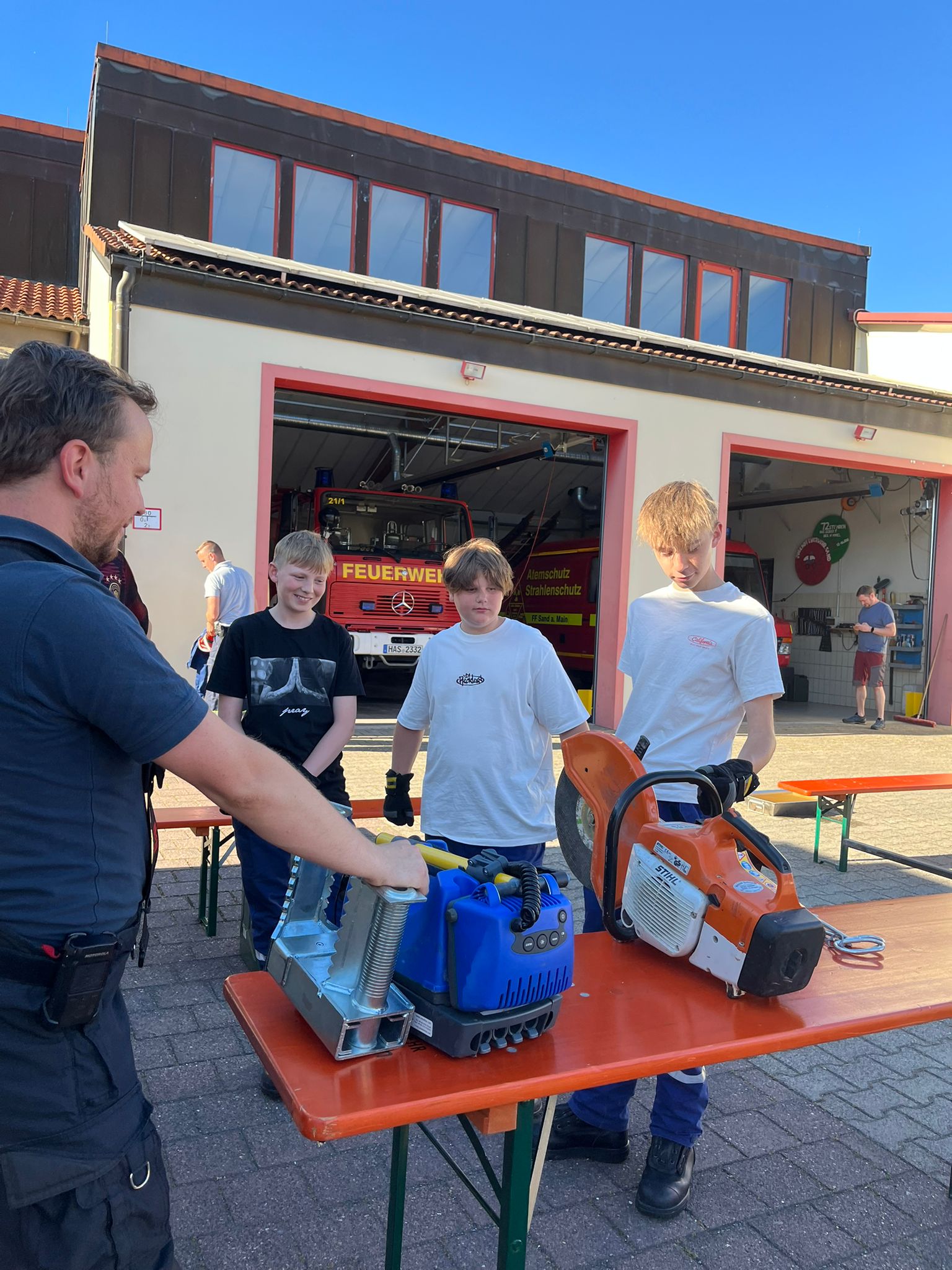 Gerätekunde am HLF20 🚒🧯